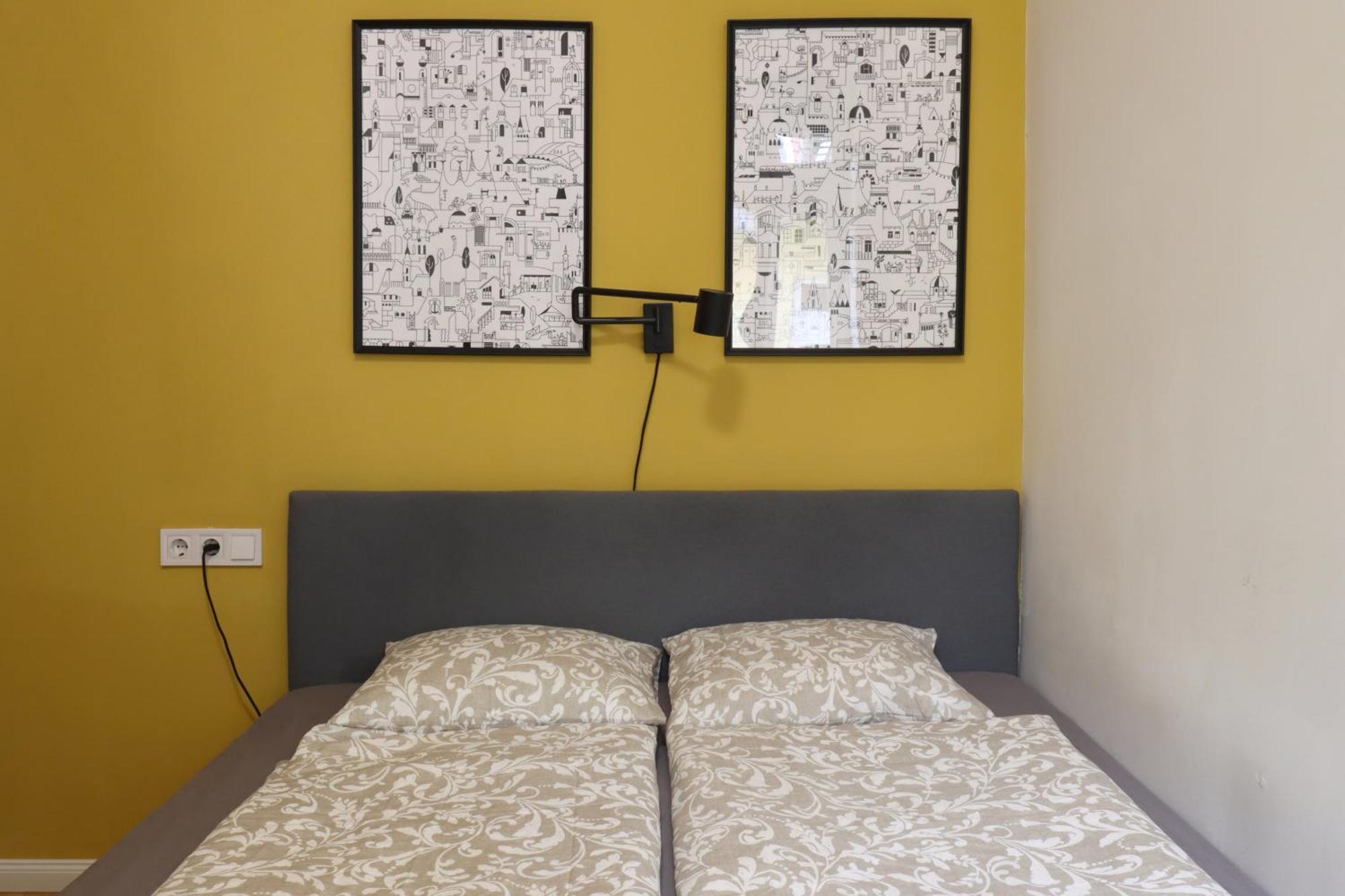A13 Downtown Apartments With Parking Budapest Exteriör bild